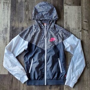 Women’s Nike Windbreaker/Windrunner - Small - Black, White, and Animal Print